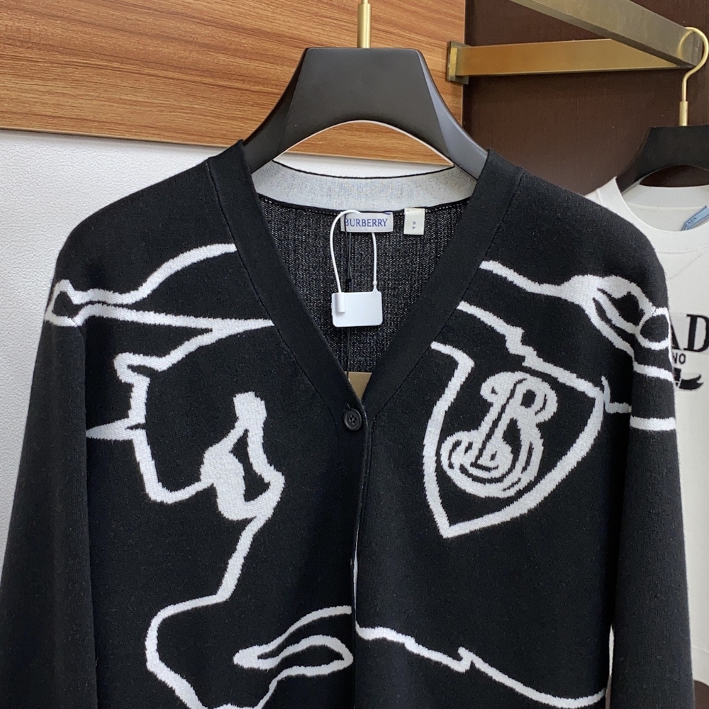 Burberry Fashion Classic Basic Knitted Cardigan - image 7